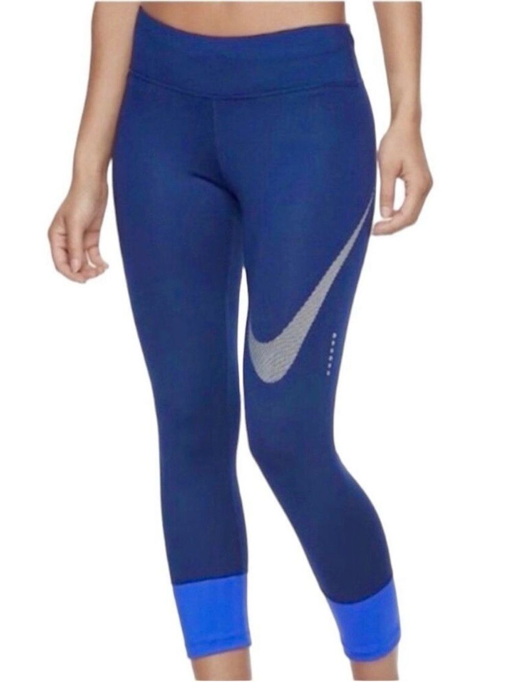 Nike Women’s Navy Dri-FIT Essential Twist Crop Leggings Size Small Swoosh - Picture 2 of 10